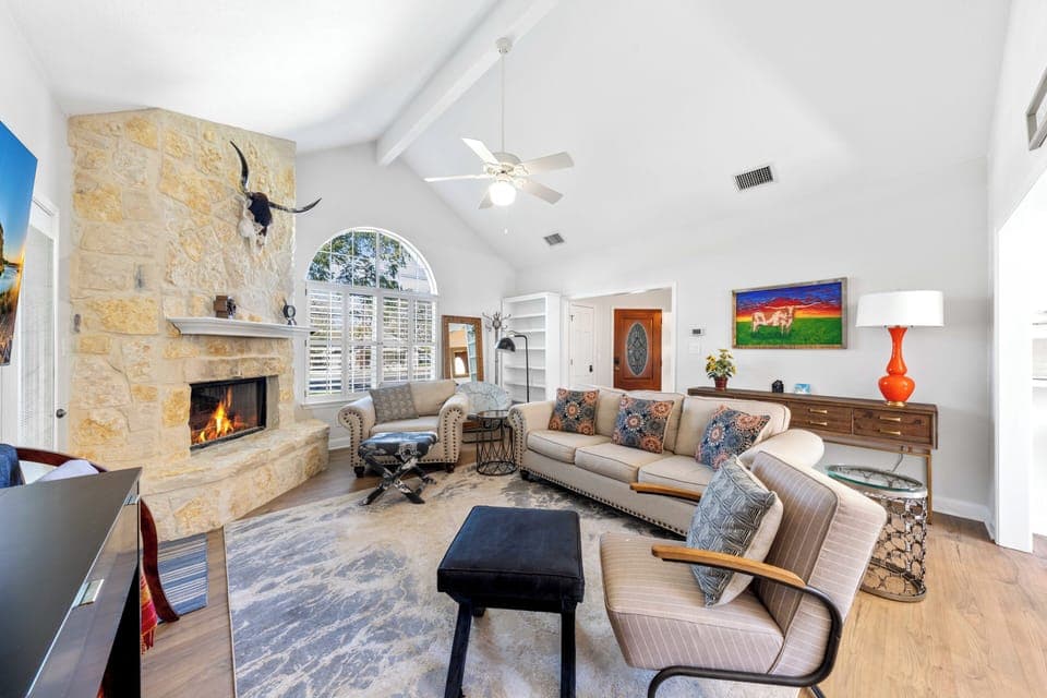 Living area with sofa sleeper; fireplace is non- functional; sorry!
