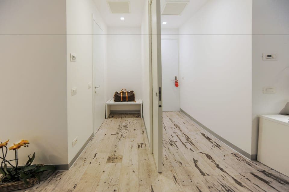 Quadruple Room | Minibar, in-room safe, desk, blackout drapes