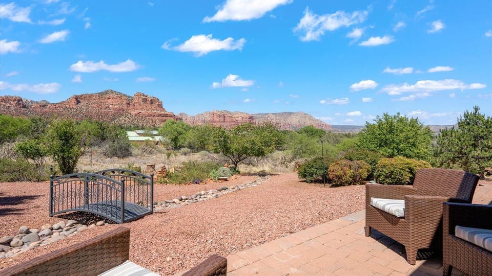 Amazing views of  Castle Rock, Bell Rock, Courthouse Vista!