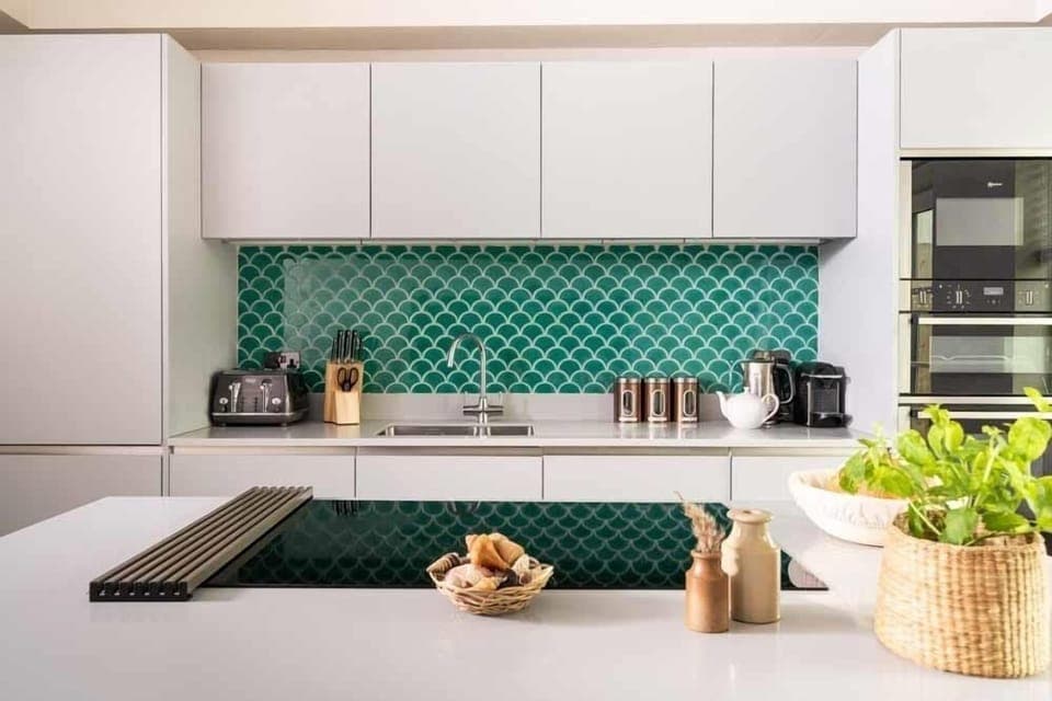 Kitchen at 5 The Strand, Porth, Cornwall, self catering with Beach Retreats.