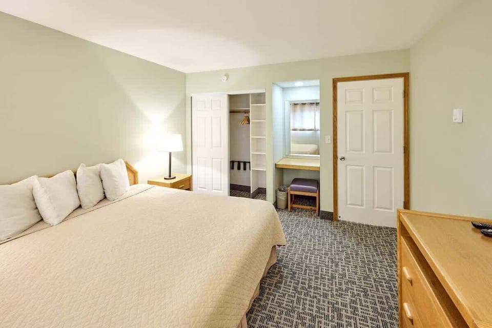 There's plenty of closet space in here