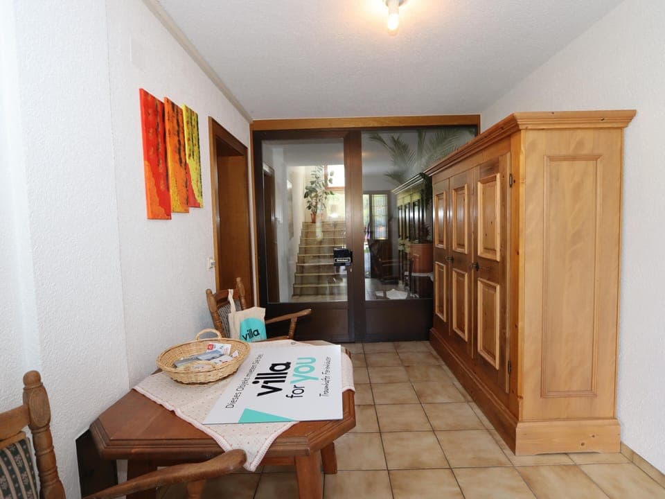 Entrance / Reception