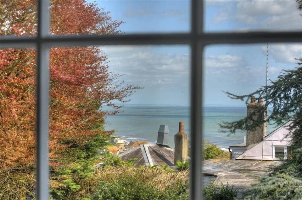 Cottage | Property grounds