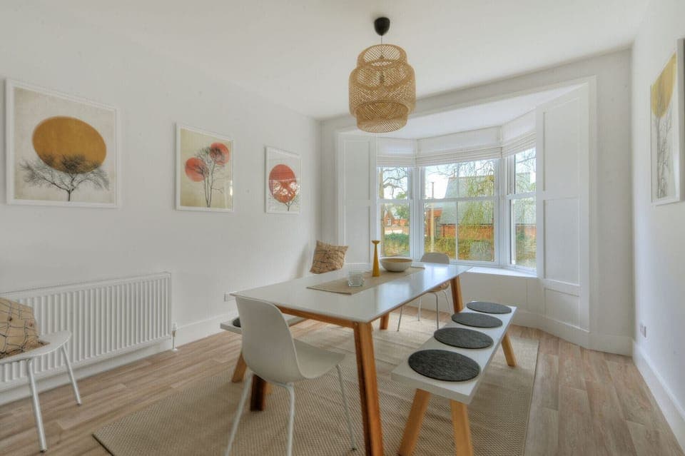 Cottage | Private kitchen | Fridge, dishwasher, cookware/dishes/utensils