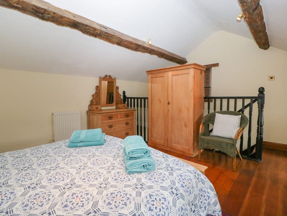 Cottage | 2 bedrooms, individually decorated, individually furnished, free WiFi