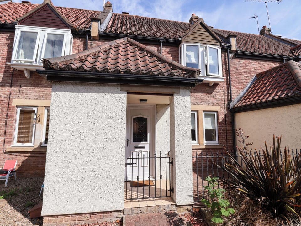 Cottage | Exterior detail