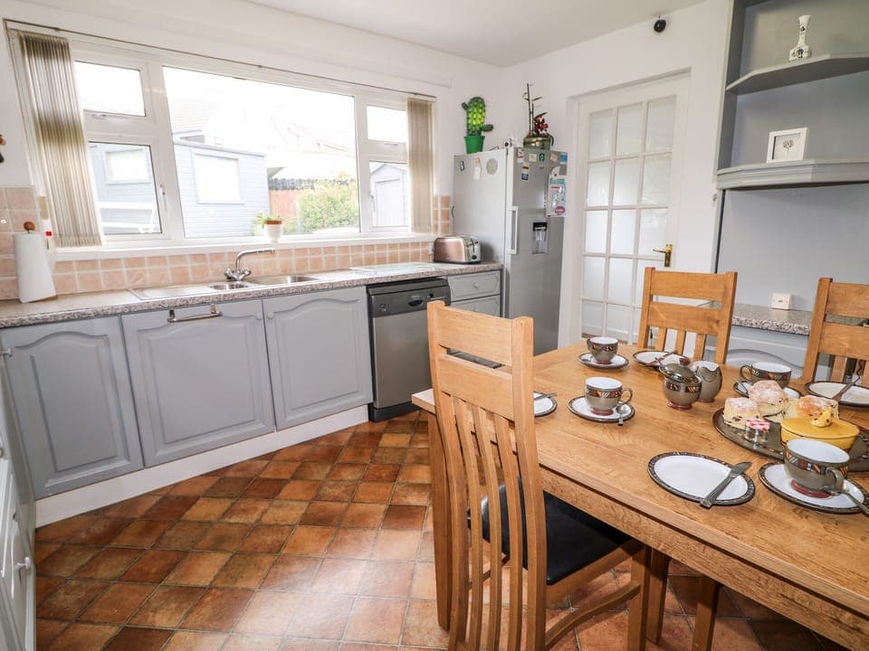 Cottage | Interior