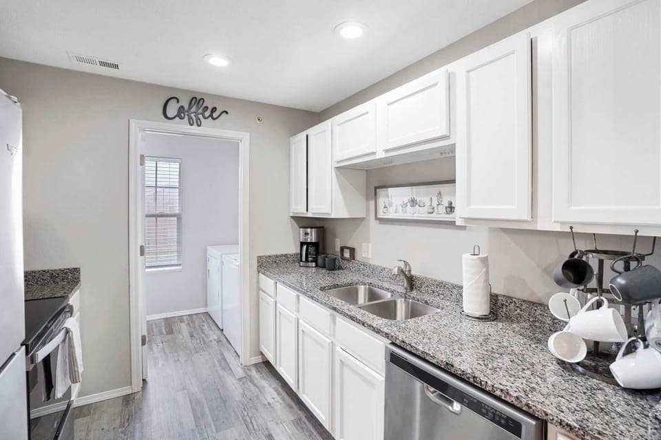 Condo, Multiple Beds, Balcony, Garden View (Rockwall Lodge) | Private kitchen | Coffee/tea maker