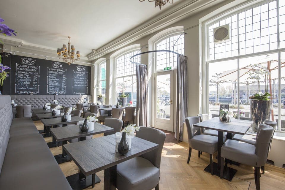 Lunch and dinner served