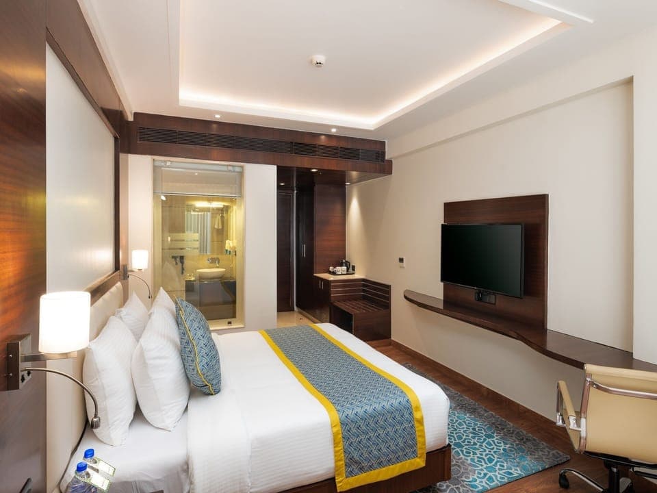 Superior Room | Premium bedding, in-room safe, laptop workspace, iron/ironing board