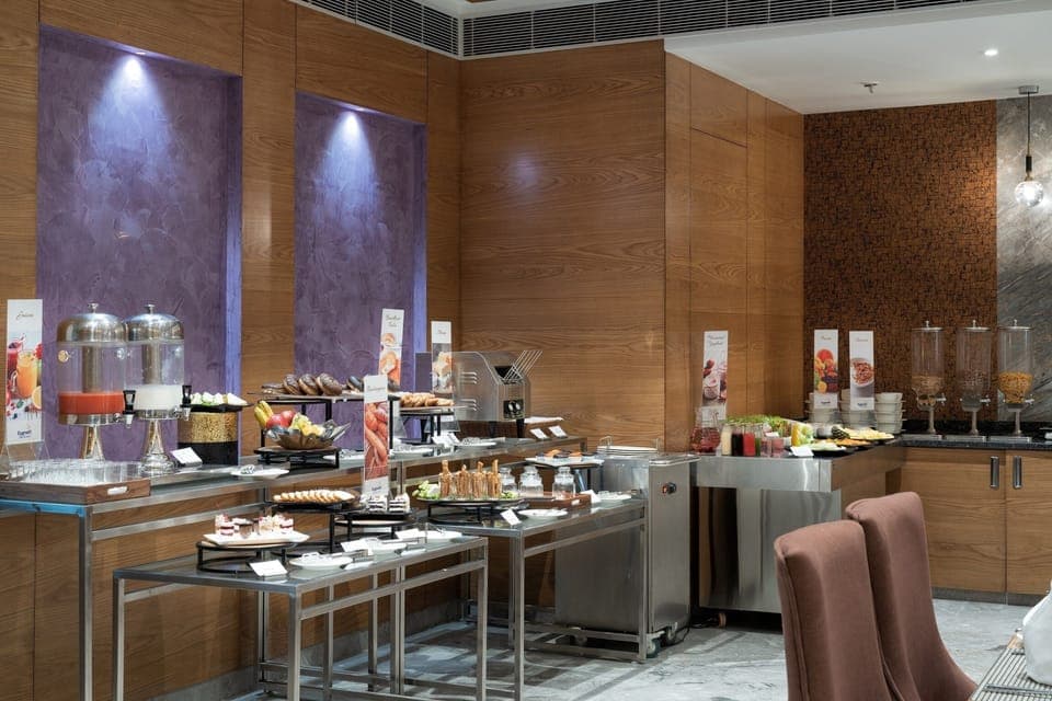 Daily buffet breakfast for a fee