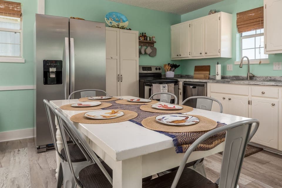 Cook and Entertain Nautical Nonsense Dauphin Island Vacation Rentals