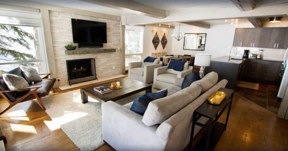 Condo (Contemporary 3 Bedroom Ski In, Ski Ou) | Exterior
