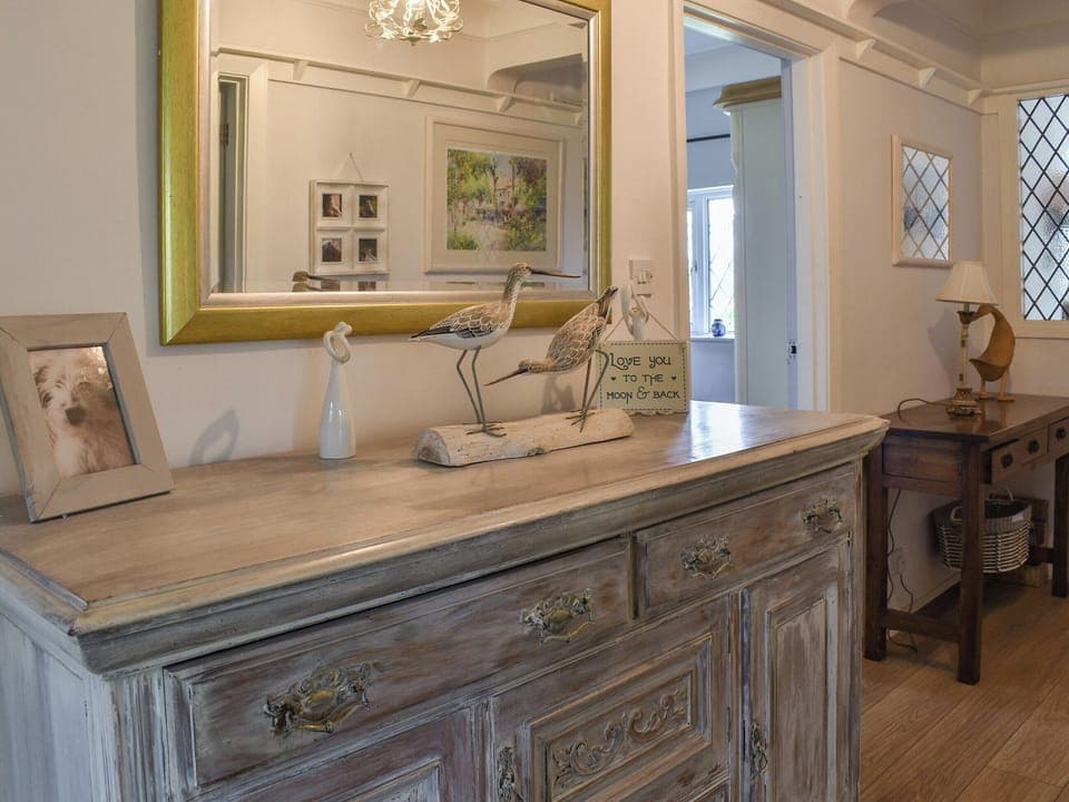 Hallway | Aelybryn, Tyn Y Groes