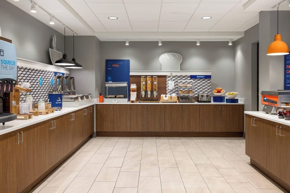 Free daily buffet breakfast