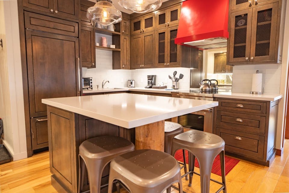 Coffee/tea maker, highchair