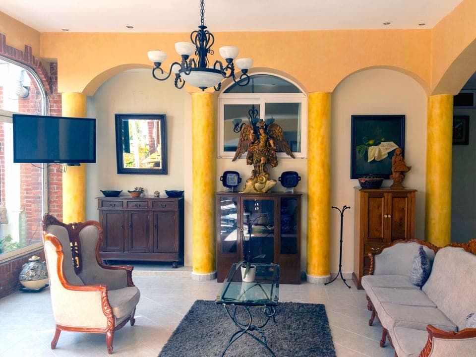 36-inch Smart TV with cable channels, TV