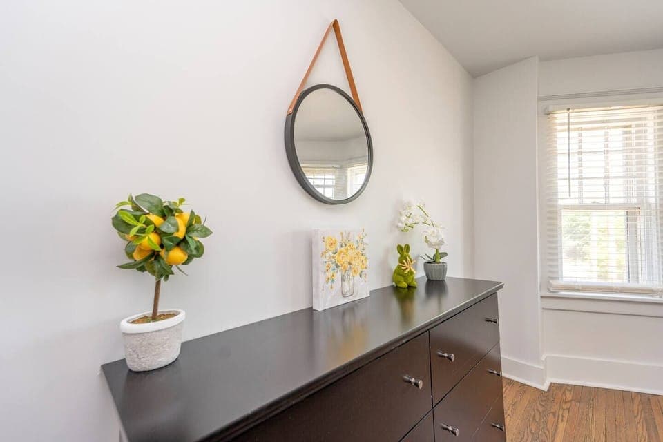 Take in the many charming décor touches.