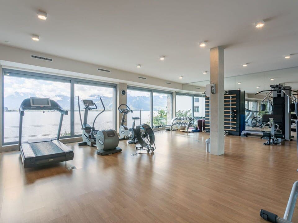 Property, Building, Houseplant, Interior Design, Floor, Exercise Machine, Real Estate, Plant, Flooring, Leisure