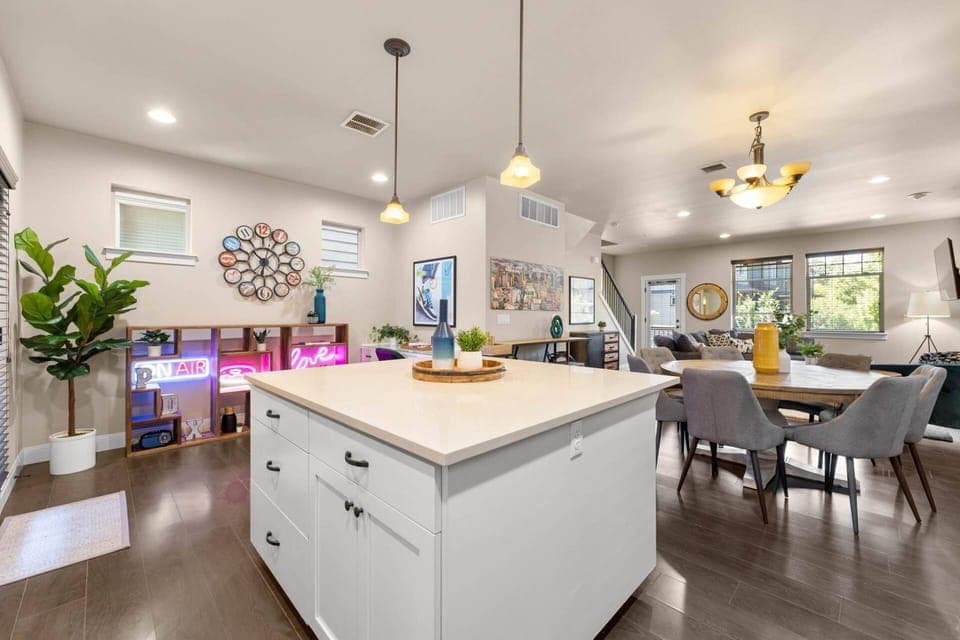 Awesome stay! -Maria