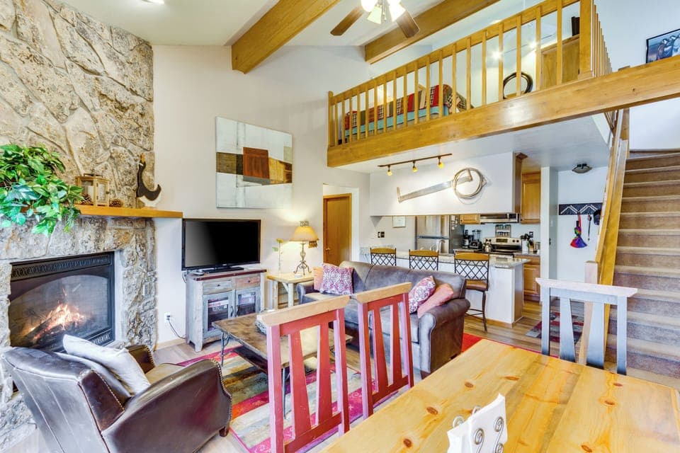 Living Room & Dining Area
