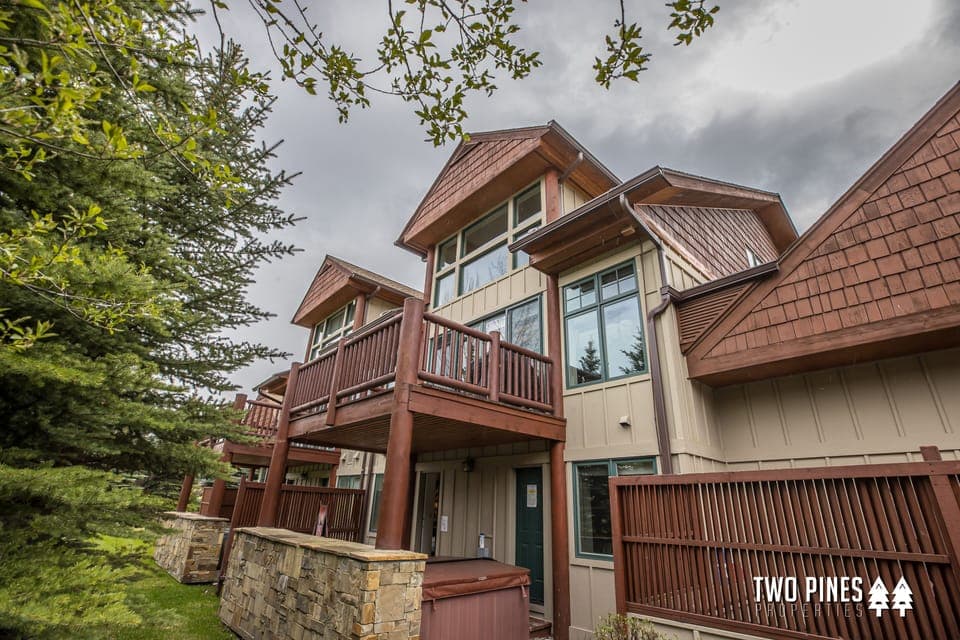 Gorgeous Home with Patio & Deck