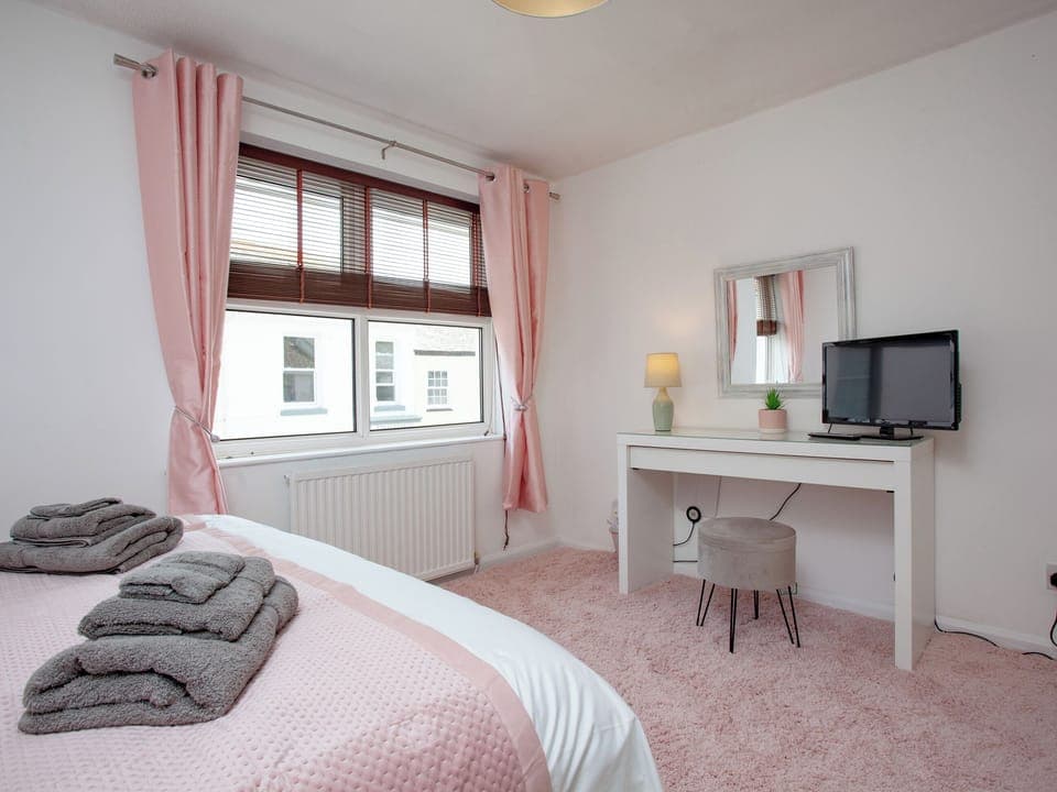 Double bedroom | Jubilee Cottage, Dawlish