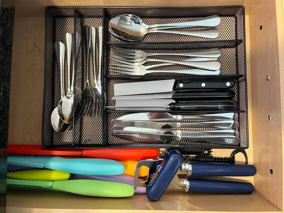 Everything you need for meal prep and eating is here, including flatware and utensils.