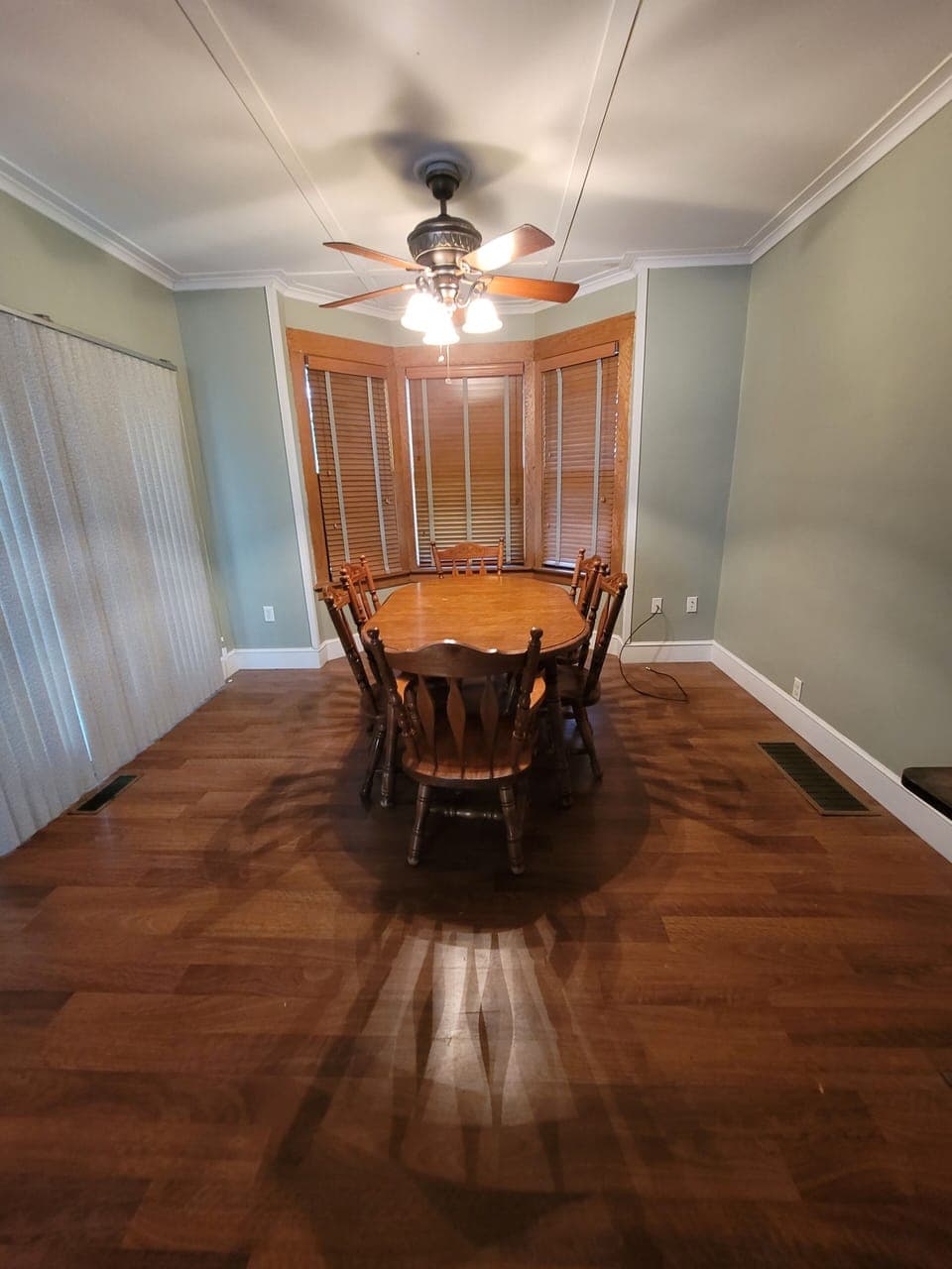 Dining Room -  seats six