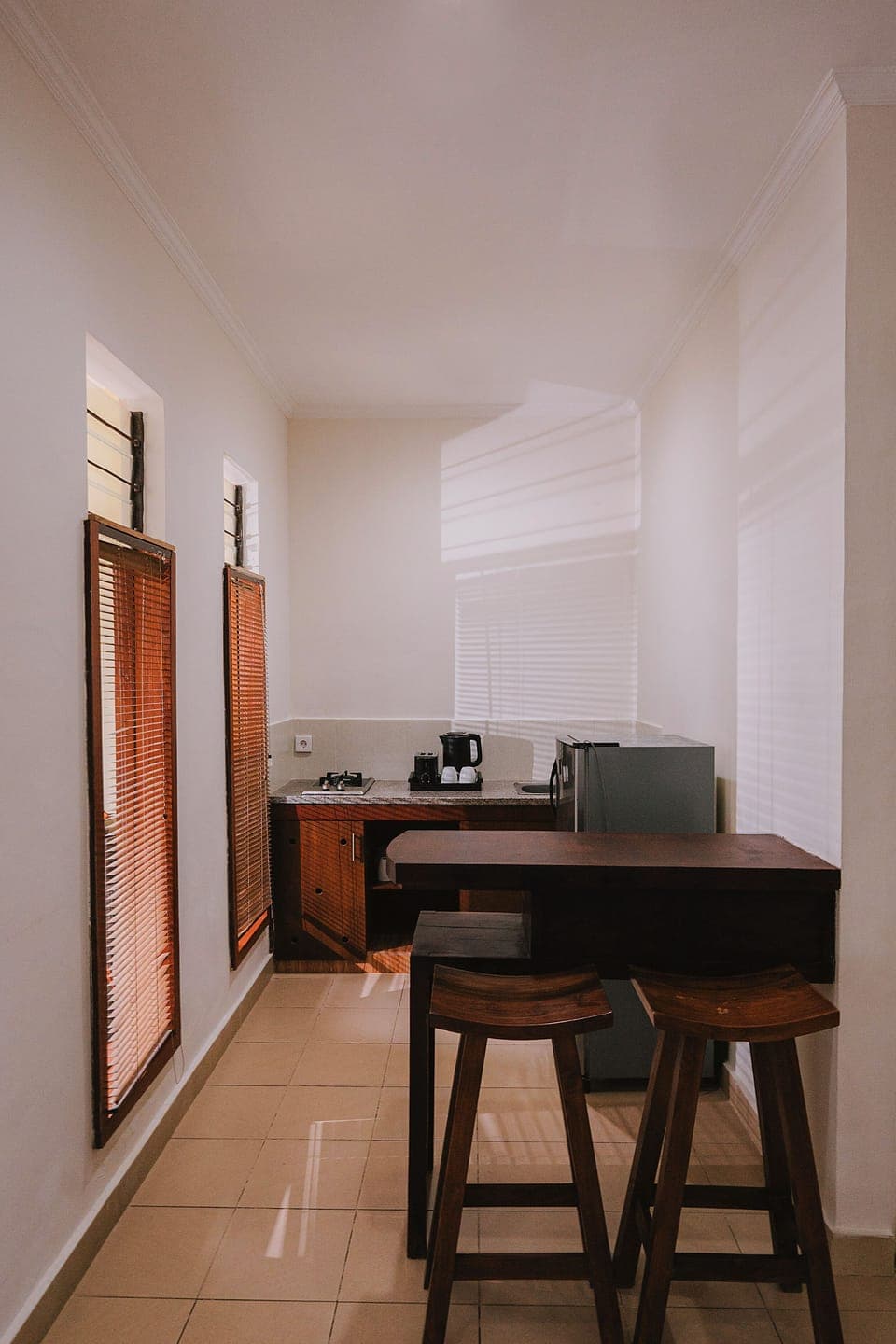 Studio Suite, Garden View | Private kitchen | Coffee/tea maker, electric kettle, toaster