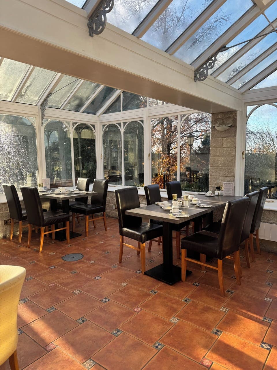 Breakfast, lunch and dinner served