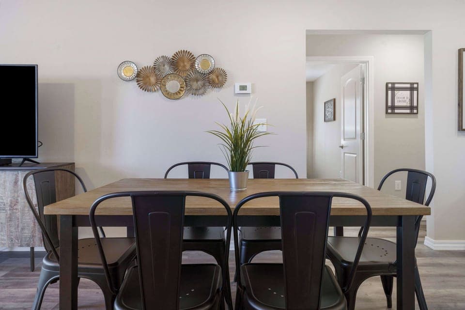 Condo, Multiple Beds, Kitchen, Mountain View (Welcome Home Branson) | Dining