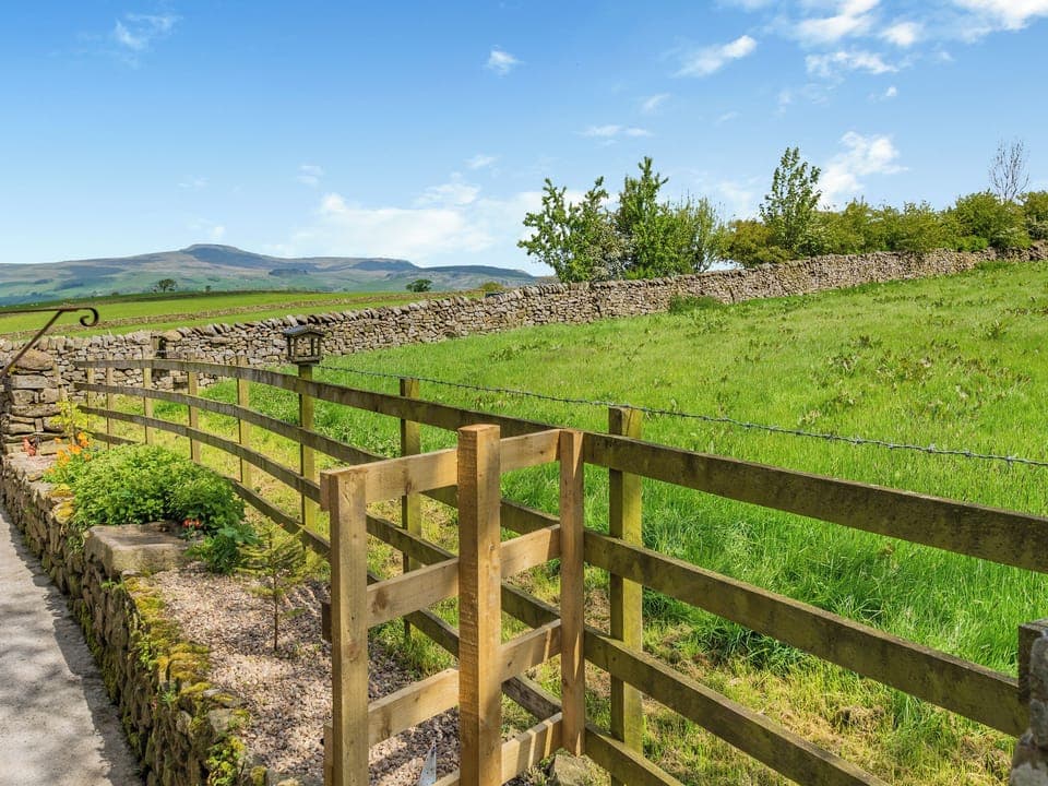 Surrounding area | Holme House, Eldroth, near Settle