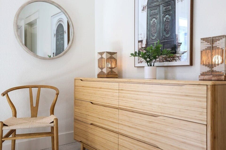 Unpack and stay a while!