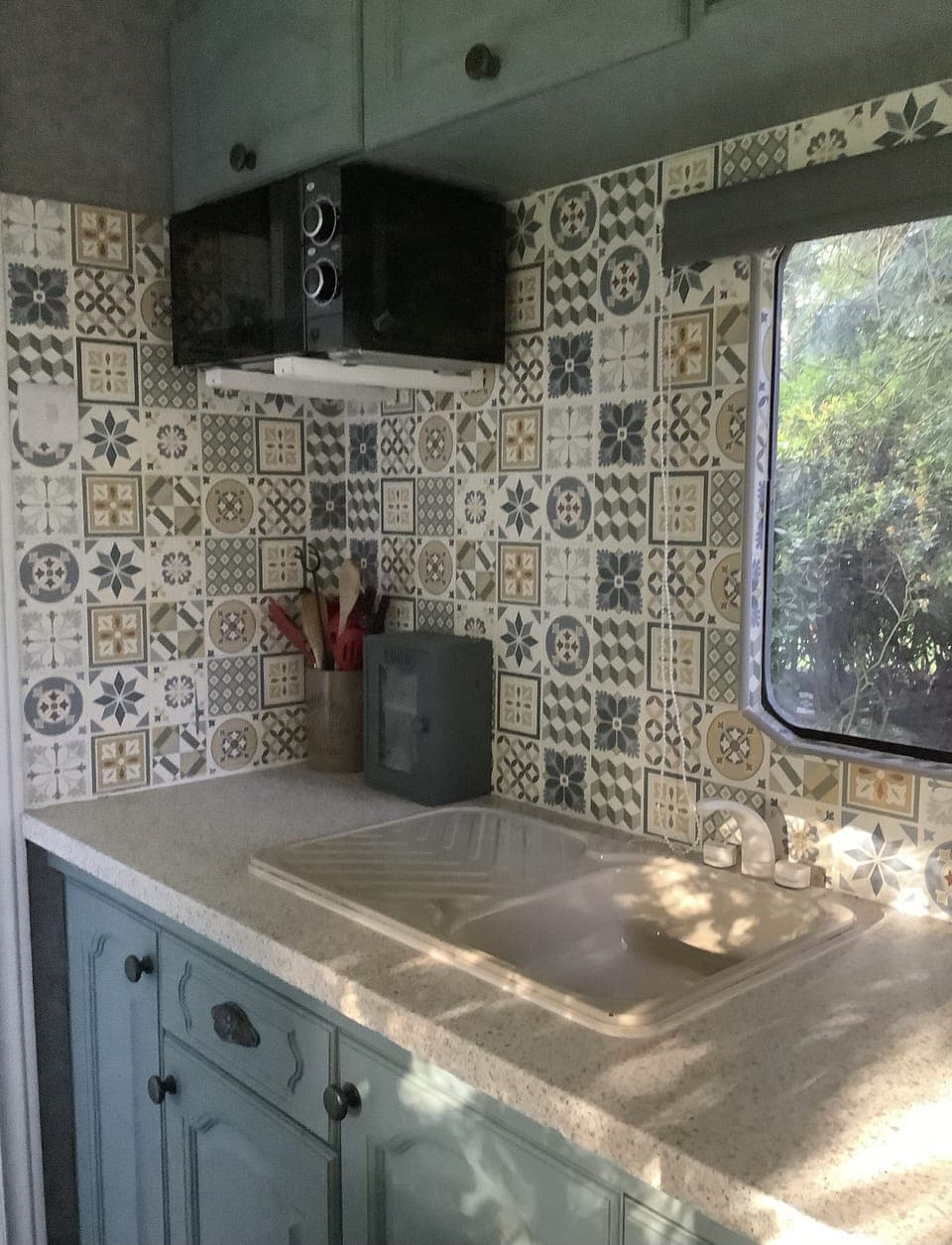 Cabin | Private kitchen | Fridge, microwave, stovetop, electric kettle