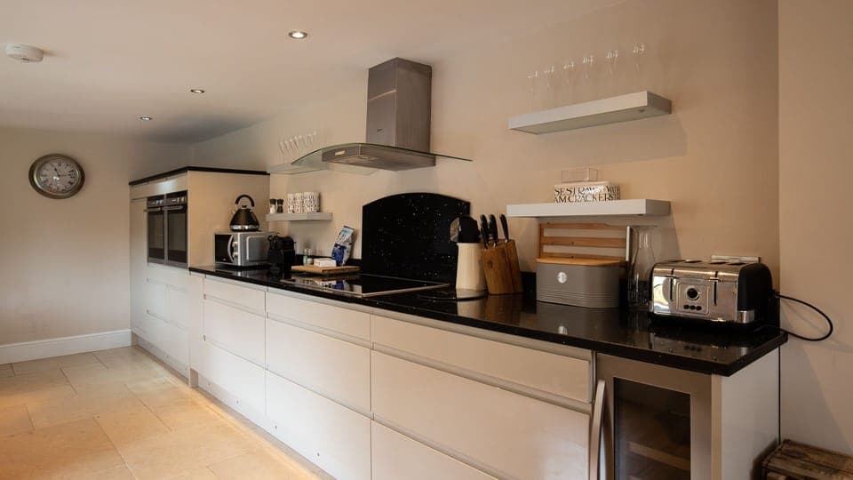 Kitchen, Stow House, Bolthole Retreats
