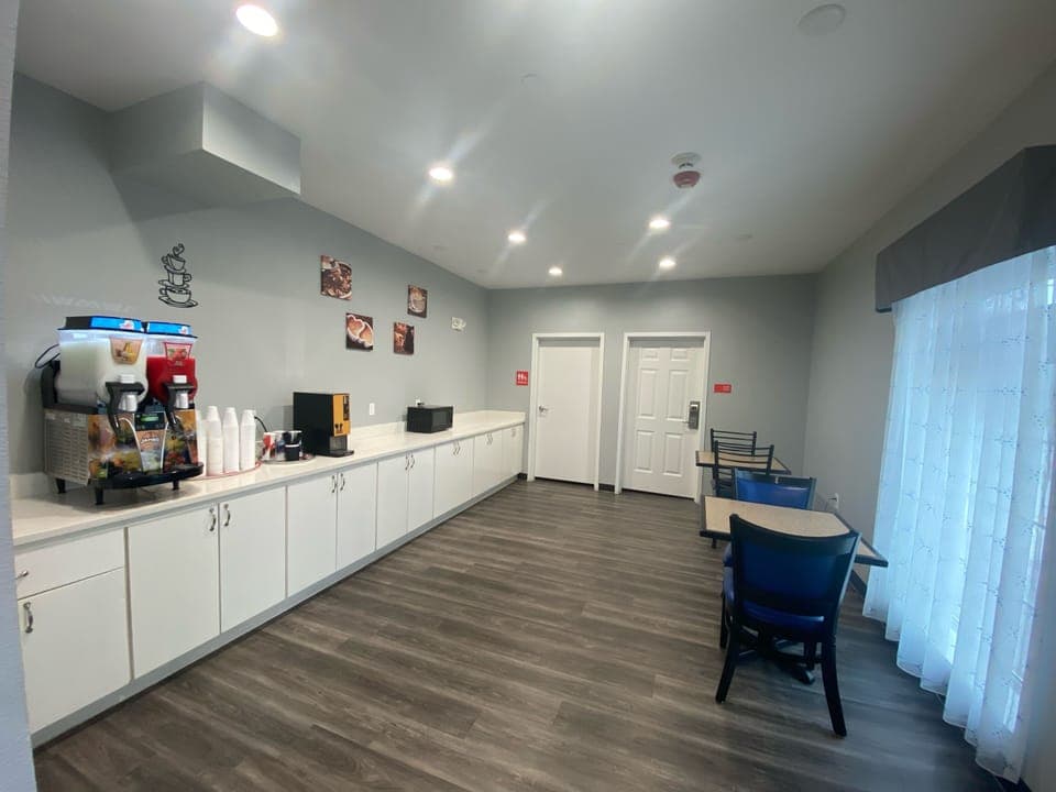 Breakfast area