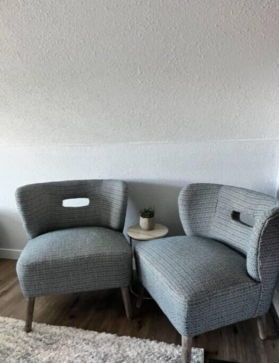 Full bedroom-sitting area