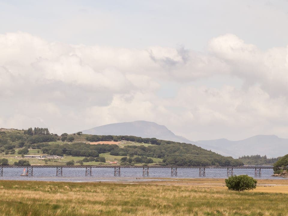 Cottage | Property grounds