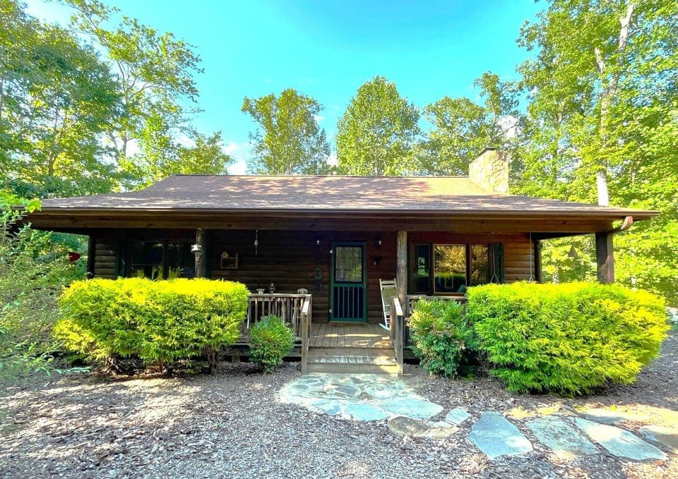 Welcome to JR's Cabin