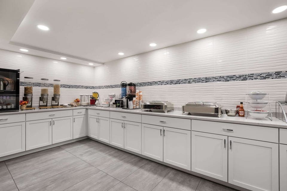 Free daily breakfast