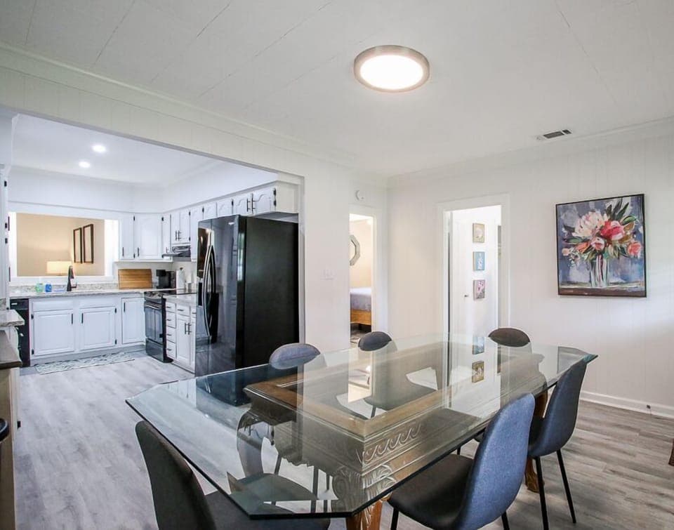 Dining Room | Kitchen