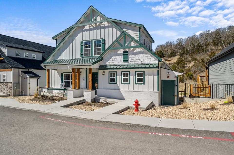 We are ready for your amazing Branson vacation at Green Gables Lodge!