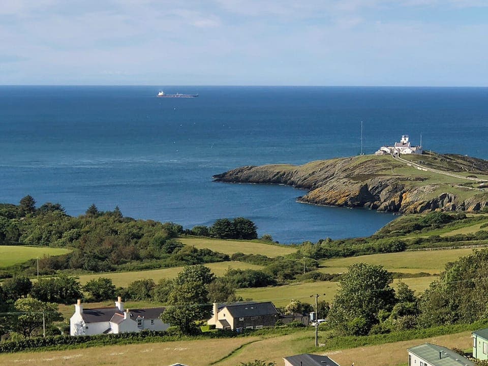 Surrounding area | Copper Crab Cottage, Amlwch