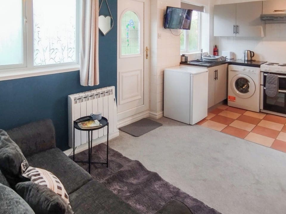 lounge/ kitchen | The Annex, Weymouth