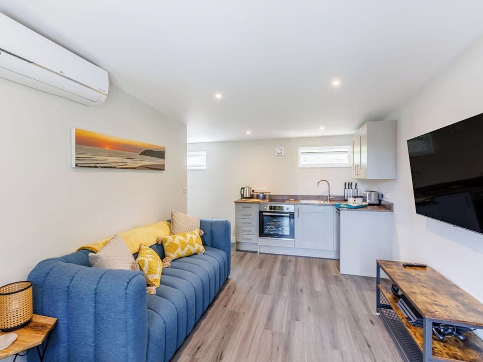 Open plan living space | Kingsleys Lodge, Barnstaple