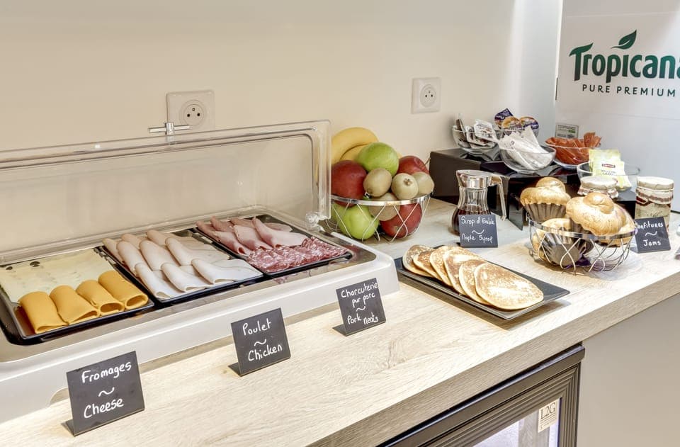 Daily buffet breakfast (EUR 14 per person)