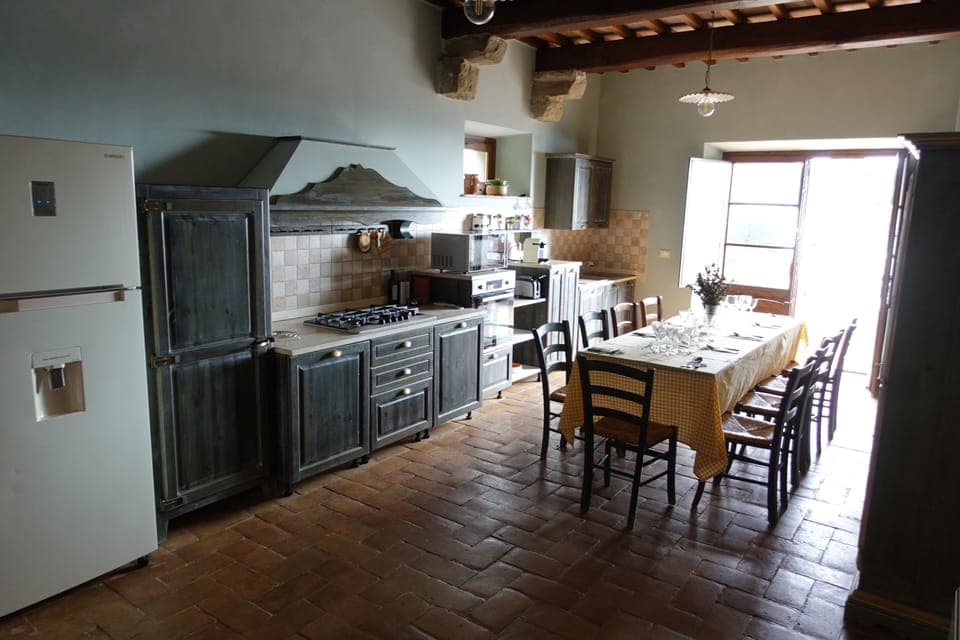 Deluxe Villa | Private kitchen | Full-size fridge, oven, stovetop, cookware/dishes/utensils