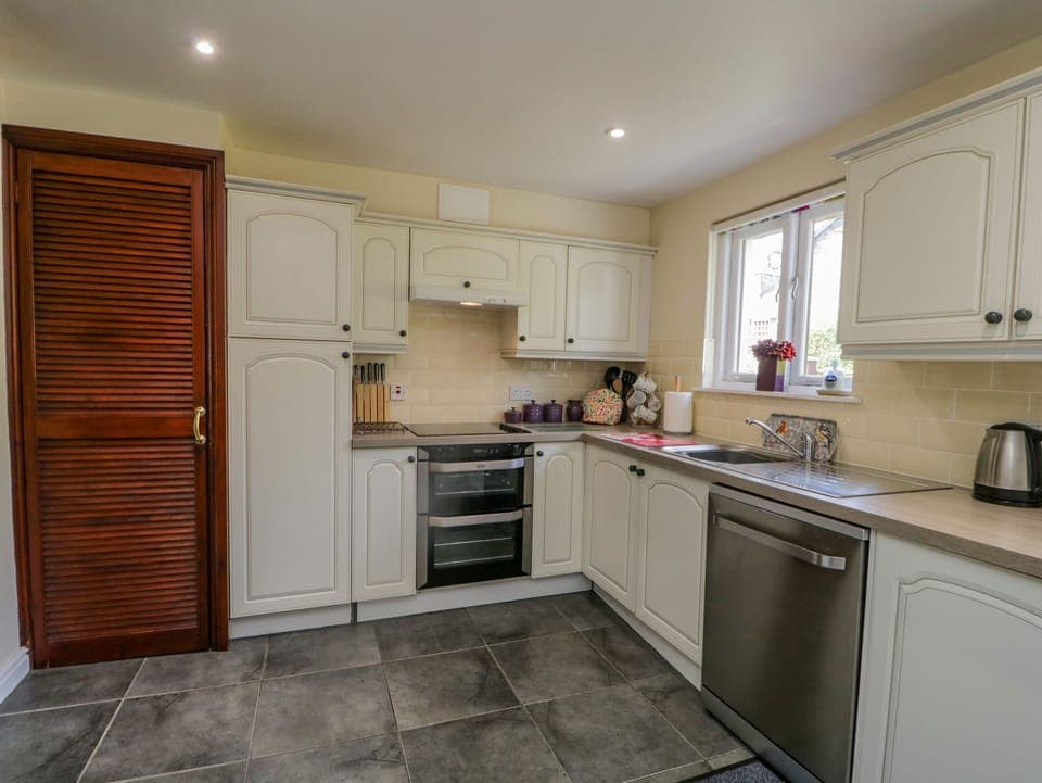 Fridge, dishwasher, electric kettle, toaster