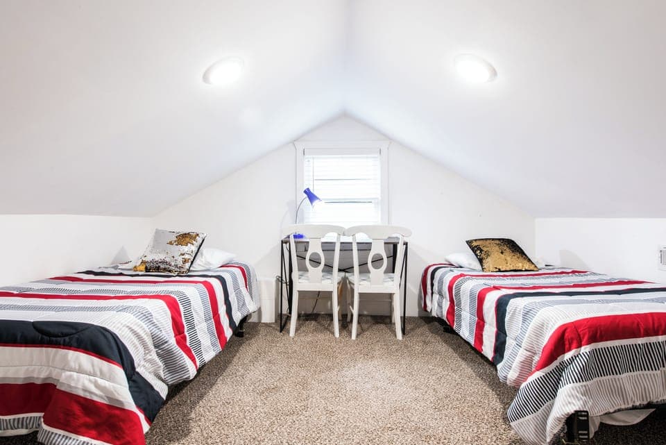 Bedroom #3: 2nd Floor - Twin Beds - Play Area  - 2nd Workspace